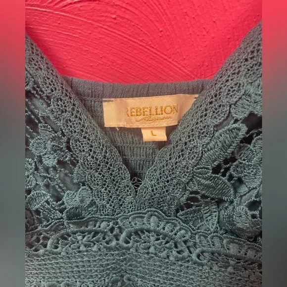 Rebellion / Lace Dress in Dark Green - Picture 3 of 4